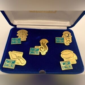 Walt Disney Classics Collection 5th anniversary 1990s limited edition pin set